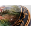 Un coffret à. bijoux en porcelaine en forme d’un oeuf fin XIXème siècle | Biron Un coffret à. bijoux en porcelaine en forme d'un oeuf fin XIXème siècle