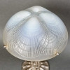 Paire de Lampes « Coquilles » verre opalescent de René LALIQUE | Biron Paire de Lampes "Coquilles" verre opalescent de René LALIQUE
