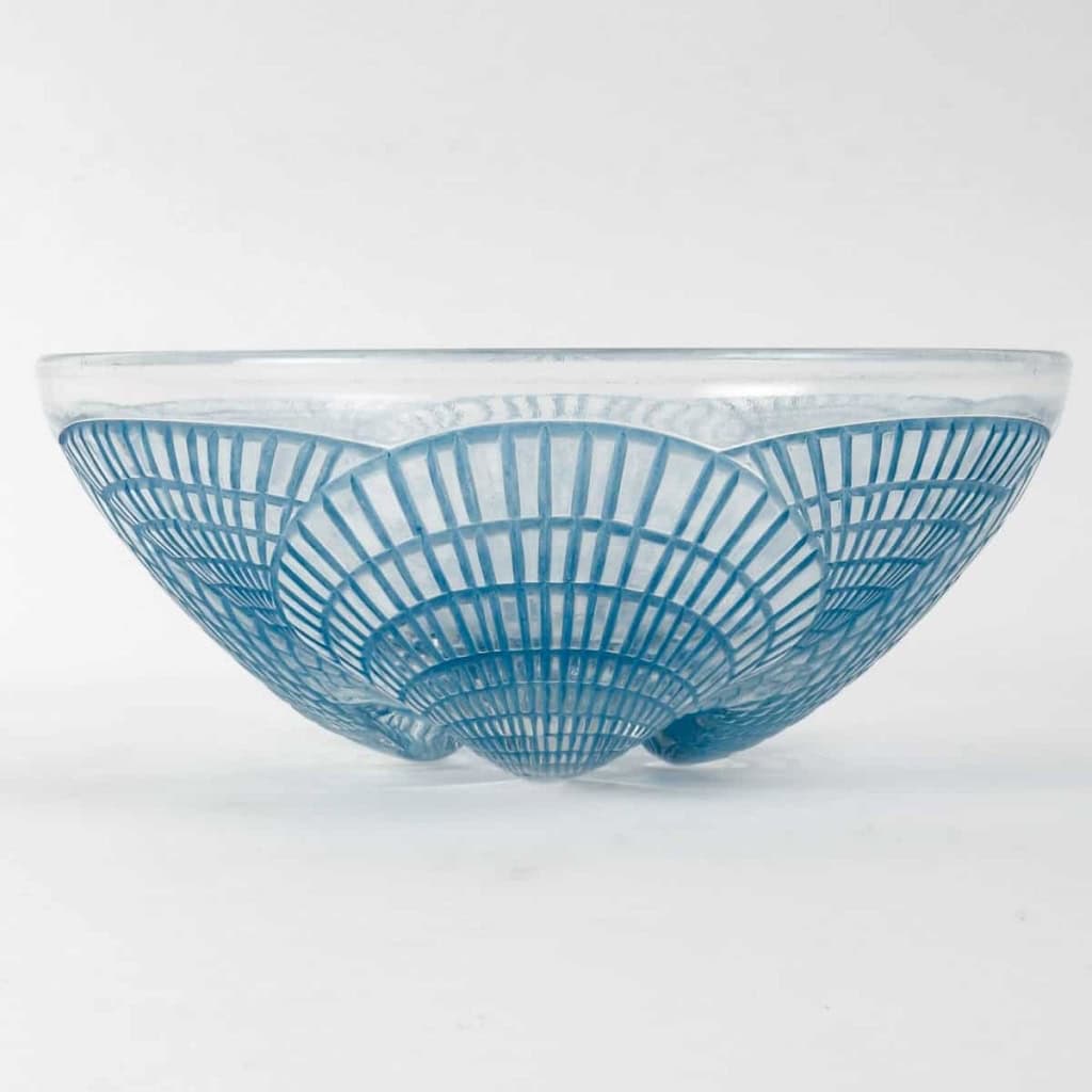 Service « Coquilles » verre blanc patiné bleu de René LALIQUE – 8 Pièces | Biron Service "Coquilles" verre blanc patiné bleu de René LALIQUE - 8 Pièces