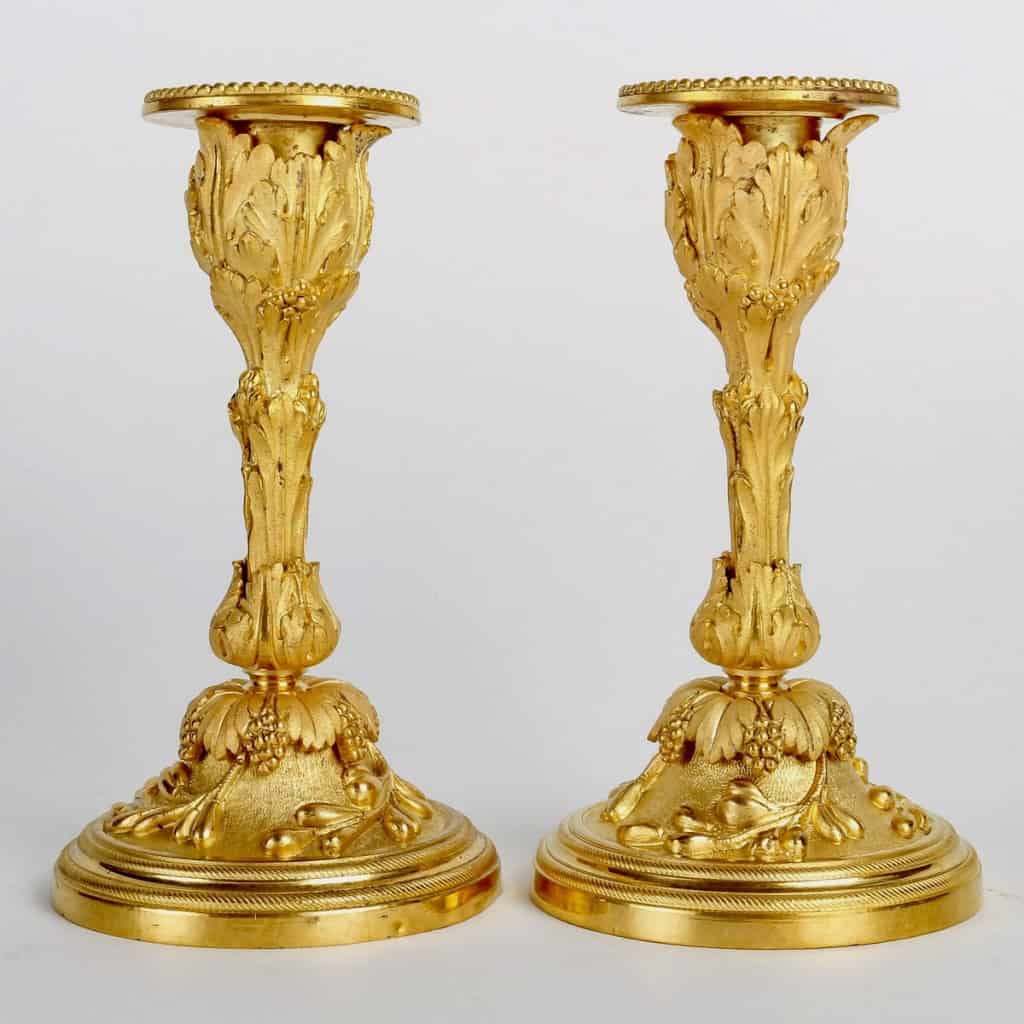 Paire de Bougeoirs de Style Louis XVI | Biron |||||||