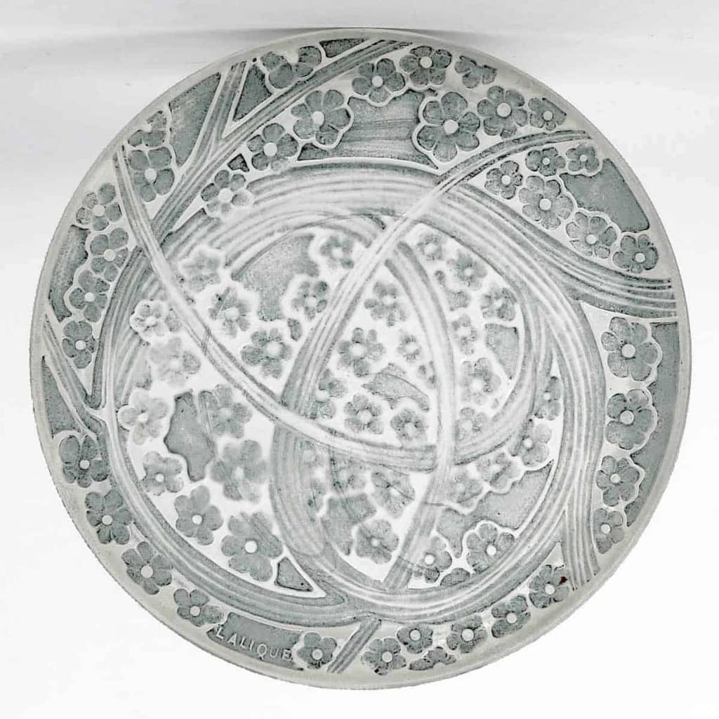 Boîte « Lucie » verre blanc patiné bleu de René LALIQUE | Biron Boîte "Lucie" verre blanc patiné bleu de René LALIQUE