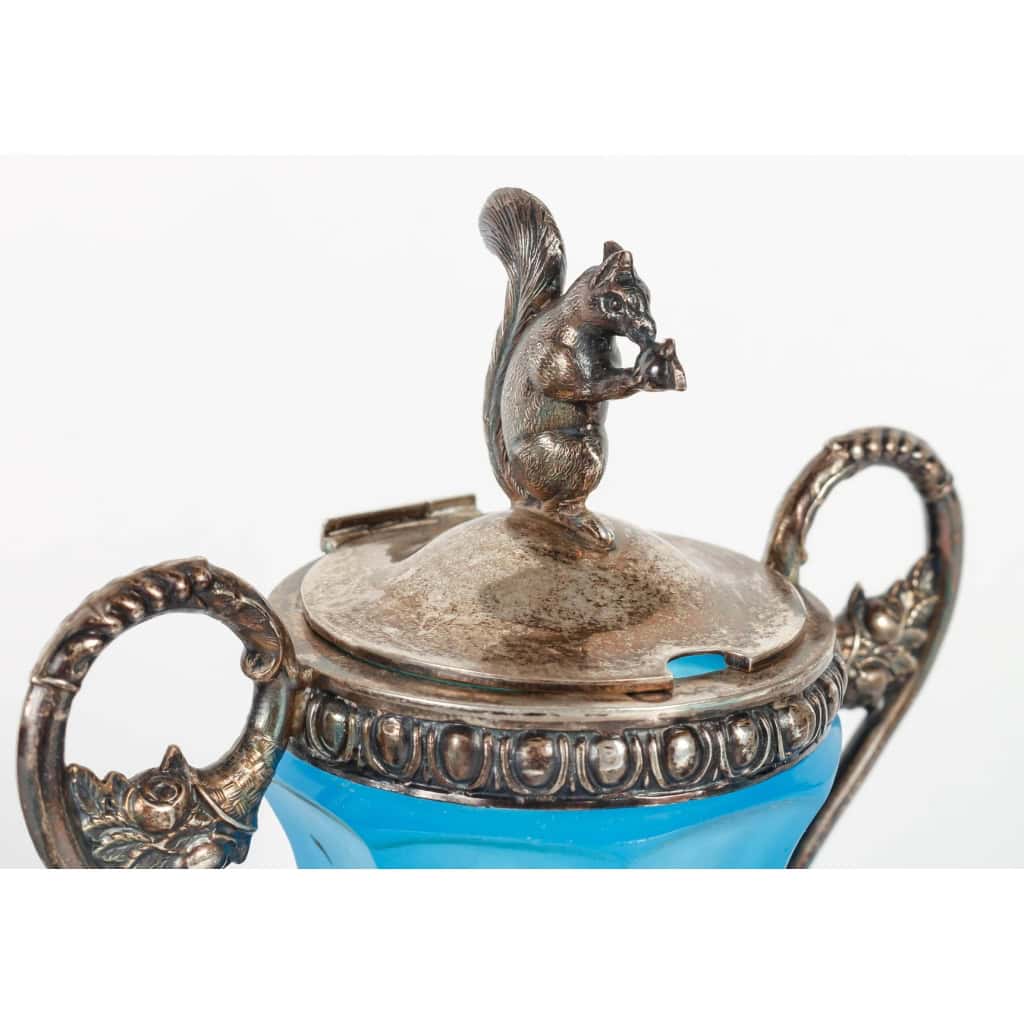 Set de confiturier en opaline bleu émaillé du XIXème siècle avec base en argent.
