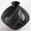 Vase « Montargis » verre noir patiné blanc de René LALIQUE | Biron Vase "Montargis" verre noir patiné blanc de René LALIQUE