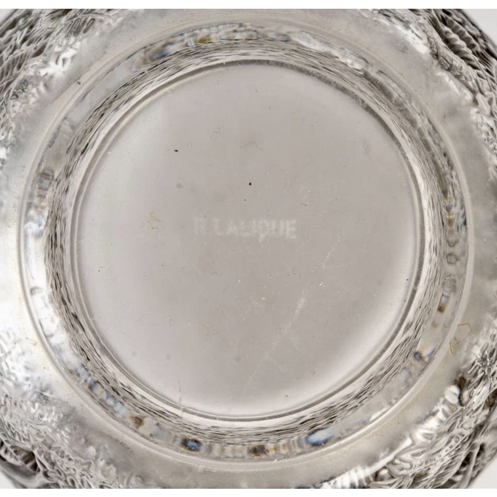 Vase « Biches » verre blanc patiné gris de René LALIQUE | Biron Vase « Biches » verre blanc patiné gris de René LALIQUE
