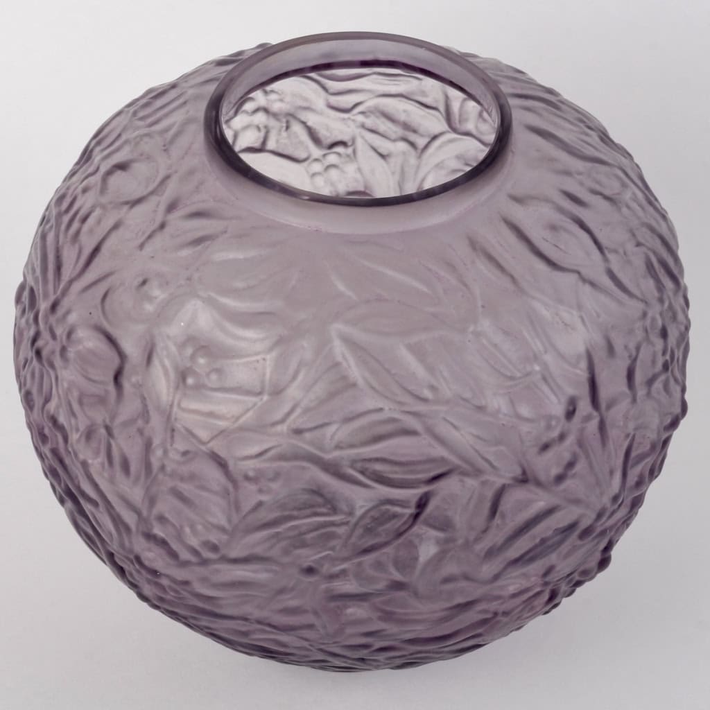 Vase « Gui » verre améthyste de René LALIQUE | Biron Vase "Gui" verre améthyste de René LALIQUE
