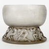 Vase « Lutteurs » verre blanc patiné gris de René LALIQUE | Biron Vase "Lutteurs" verre blanc patiné gris de René LALIQUE