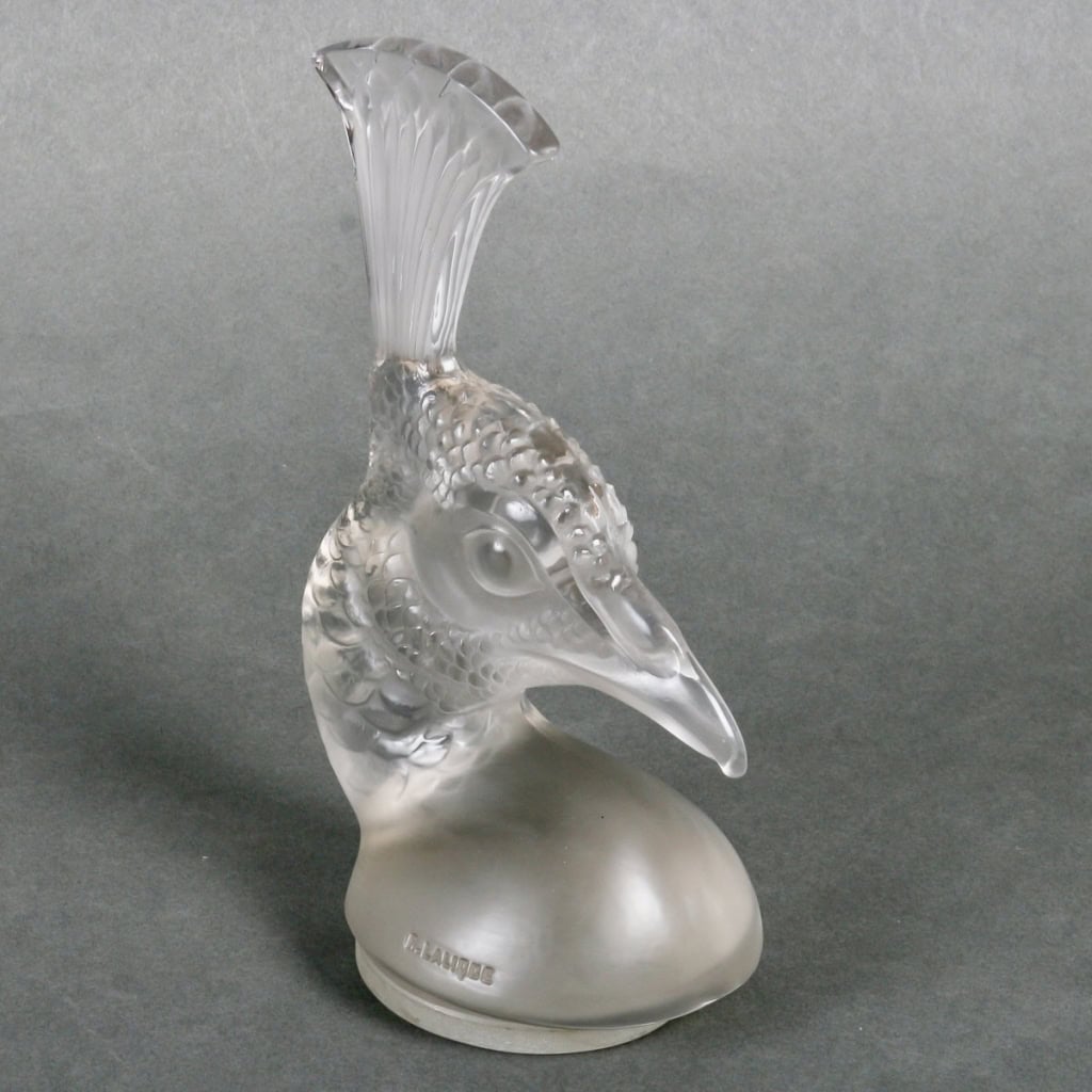 Mascotte Automobile « Tête de Paon » verre blanc de René LALIQUE | Biron Mascotte Automobile "Tête de Paon" verre blanc de René LALIQUE