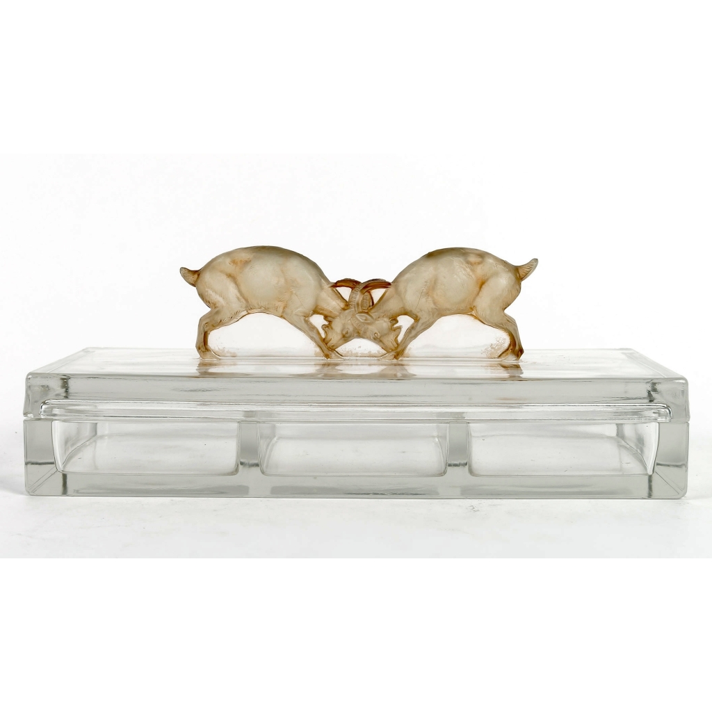Boîte « Deux Chèvres » verre blanc patiné sépia de René LALIQUE | Biron Boîte "Deux Chèvres" verre blanc patiné sépia de René LALIQUE