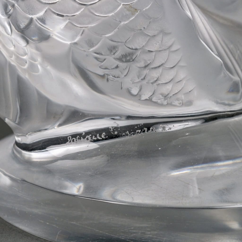Sculpture Motif Décoratif « Deux Poissons » cristal blanc de Marc LALIQUE | Biron Sculpture Motif Décoratif "Deux Poissons" cristal blanc de Marc LALIQUE