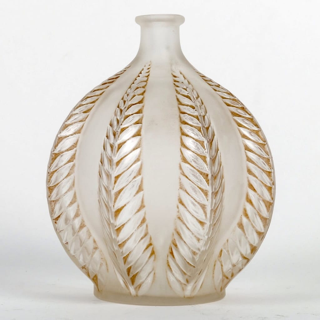 Vase « Malines » verre blanc patiné sépia de René LALIQUE | Biron |||||||