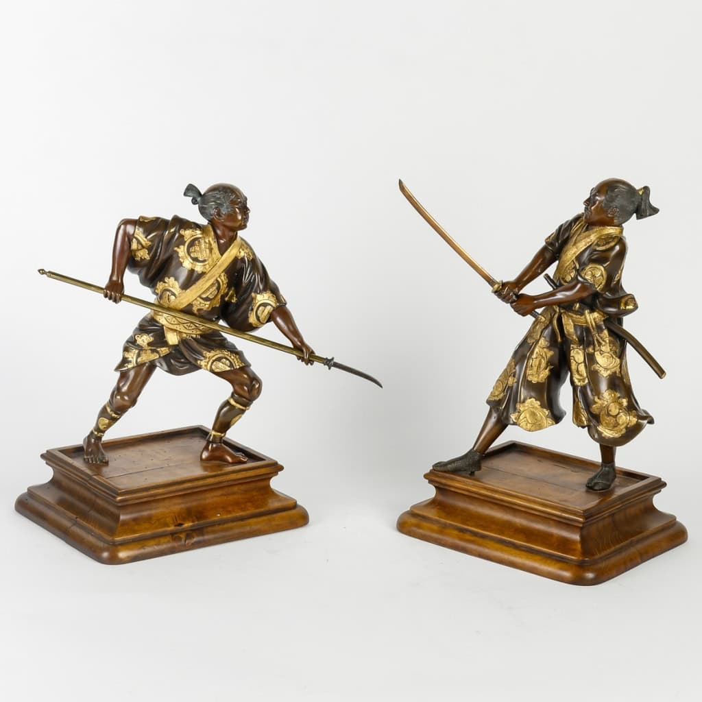 Paire de samouraïs en bronze signés par Miyao, fin de l’ère Meji, fin XIXème siècle | Biron |||||||||||||