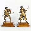 Paire de samouraïs en bronze signés par Miyao, fin de l’ère Meji, fin XIXème siècle | Biron Paire de samouraïs en bronze signés par Miyao, fin de l'ère Meji, fin XIXème siècle