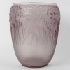 Vase « Aigrettes » verre améthyste de René LALIQUE | Biron Vase "Aigrettes" verre améthyste de René LALIQUE