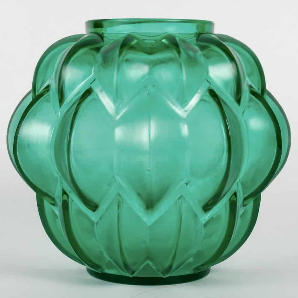Vase « Nivernais » verre vert émeraude de René LALIQUE | Biron ||||||