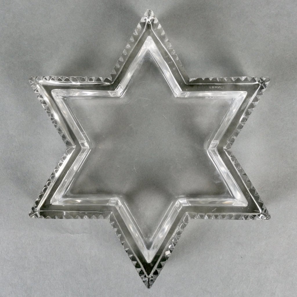 Jardinière Vide-Poche Cendrier "Etoile" verre blanc de René LALIQUE