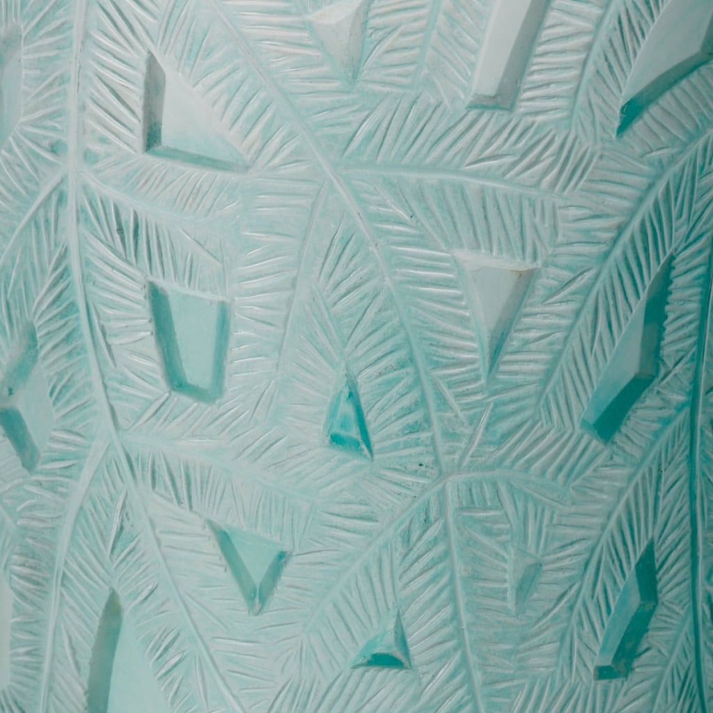 Vase « Epicéa » verre blanc patiné vert de René LALIQUE | Biron Vase "Epicéa" verre blanc patiné vert de René LALIQUE