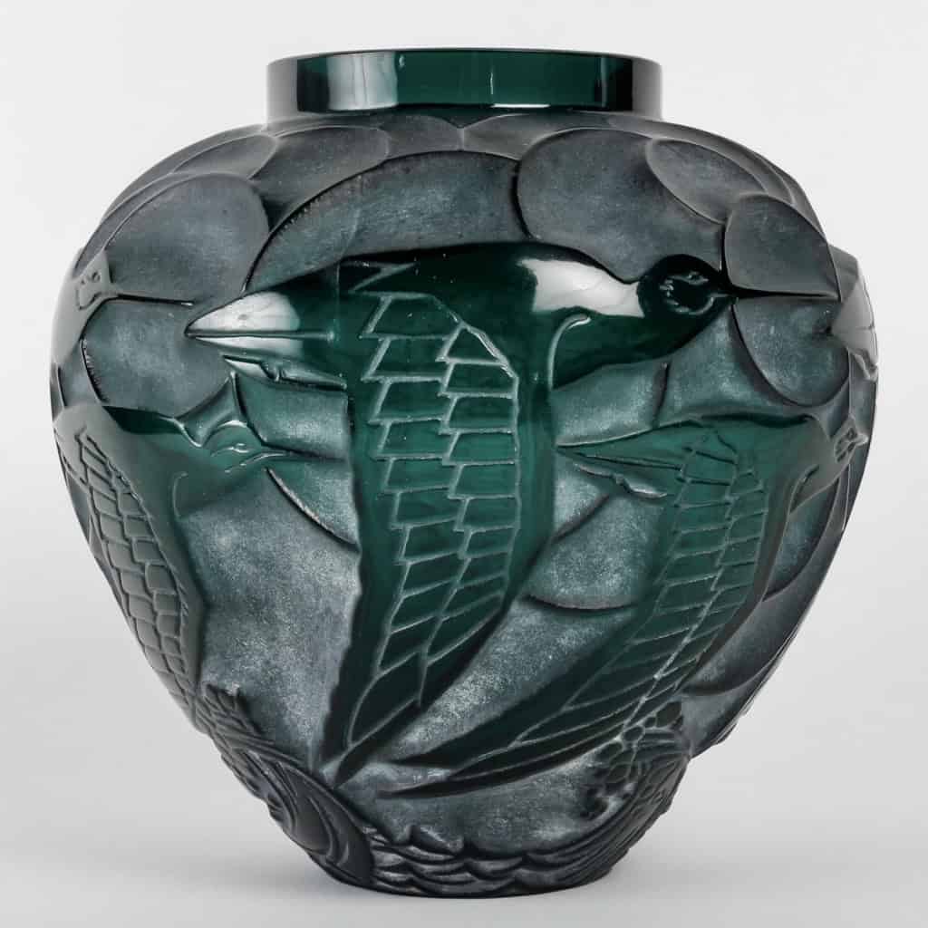 Vase « Courlis » verre vert patiné blanc de René LALIQUE | Biron ||||||