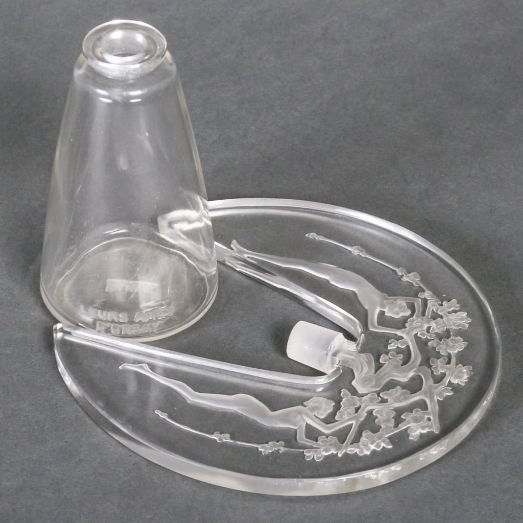 Flacon Tiare « Leurs Âmes » verre blanc de René LALIQUE pour D’Orsay | Biron Flacon Tiare "Leurs Âmes" verre blanc de René LALIQUE pour D'Orsay