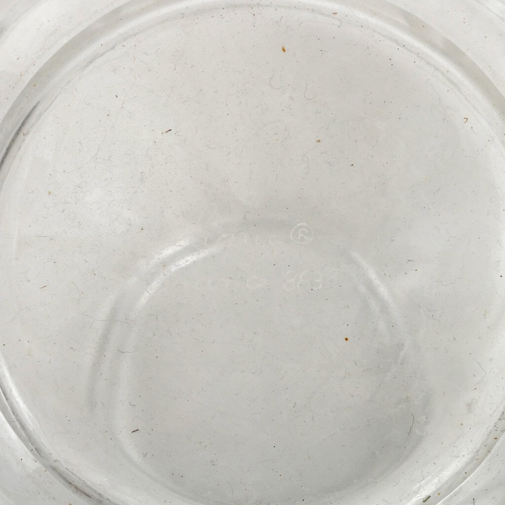 Vase « Tanzania » en cristal blanc émaillé noir de Marie-Claude LALIQUE | Biron Vase « Tanzania » en cristal blanc émaillé noir de Marie-Claude LALIQUE