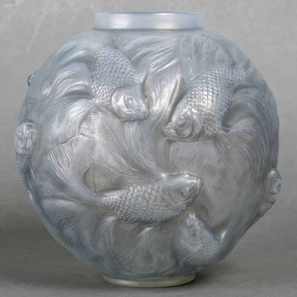 Vase « Formose » verre opalescent double couche patiné gris de René LALIQUE | Biron |||||||