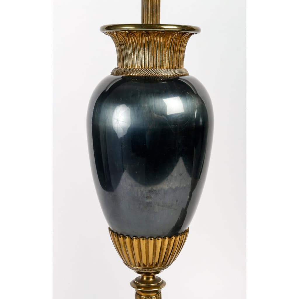 Paire De Lampes En Bronze Des Années 1960. Attribuées à La Maison Charles. | Biron Paire De Lampes En Bronze Des Années 1960. Attribuées à La Maison Charles.