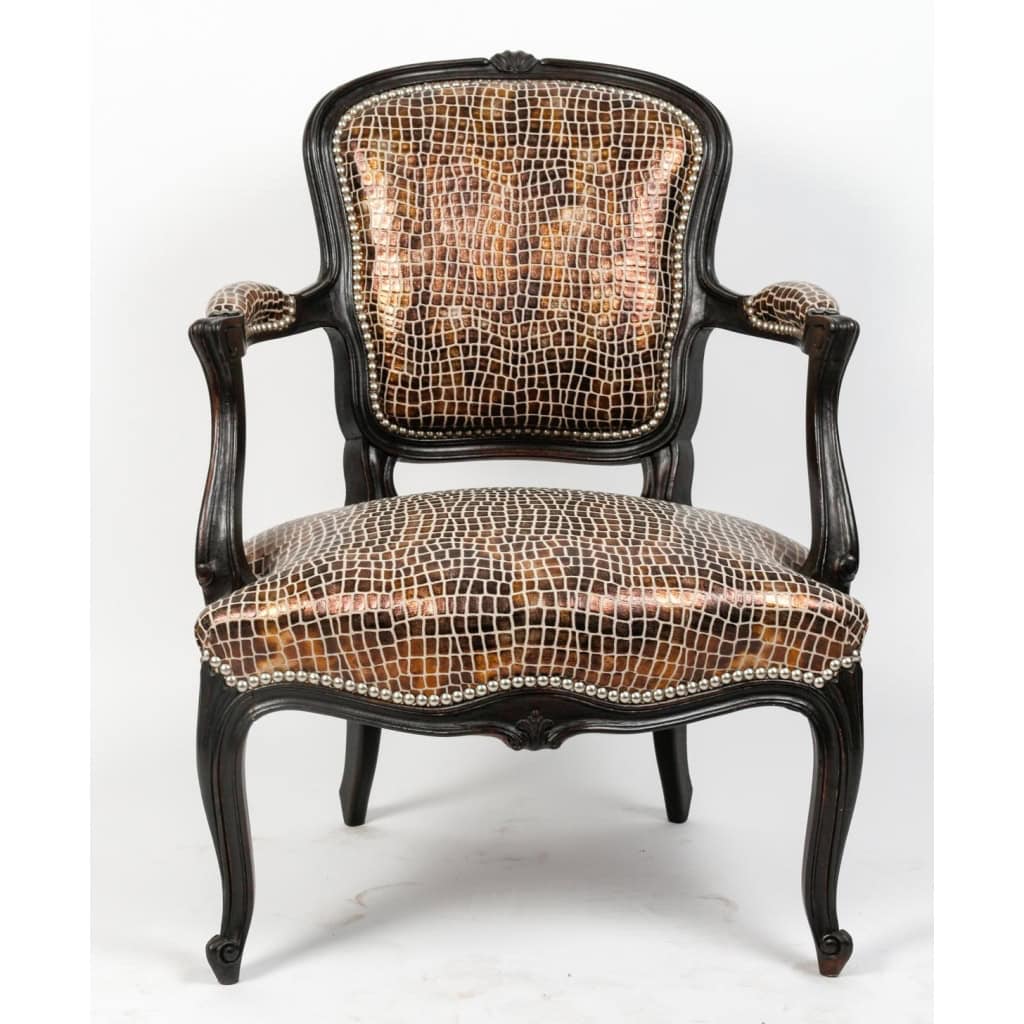 4 sièges de style Louis XV, façon crocodile