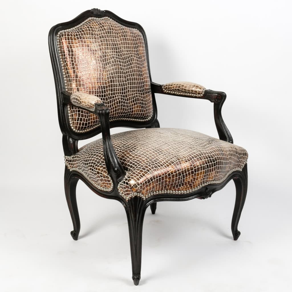 4 sièges de style Louis XV, façon crocodile