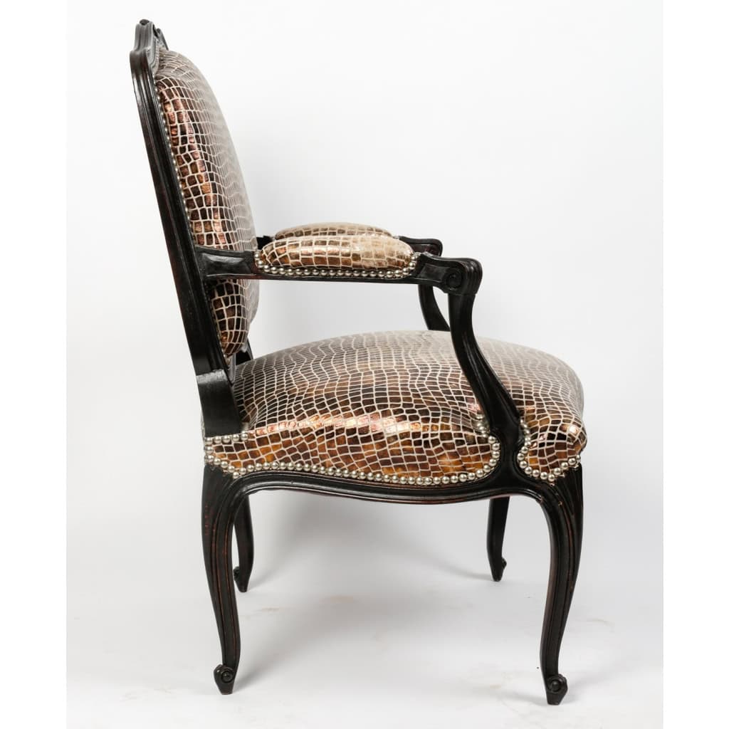 4 sièges de style Louis XV, façon crocodile
