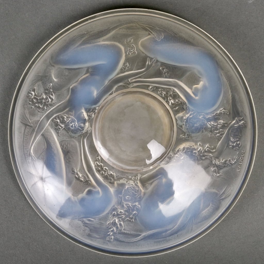 Encrier « Quatre Sirènes » verre opalescent patiné gris de René LALIQUE | Biron Encrier "Quatre Sirènes" verre opalescent patiné gris de René LALIQUE