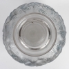 Vase « Charmille » verre blanc patiné bleu de René LALIQUE | Biron Vase "Charmille" verre blanc patiné bleu de René LALIQUE