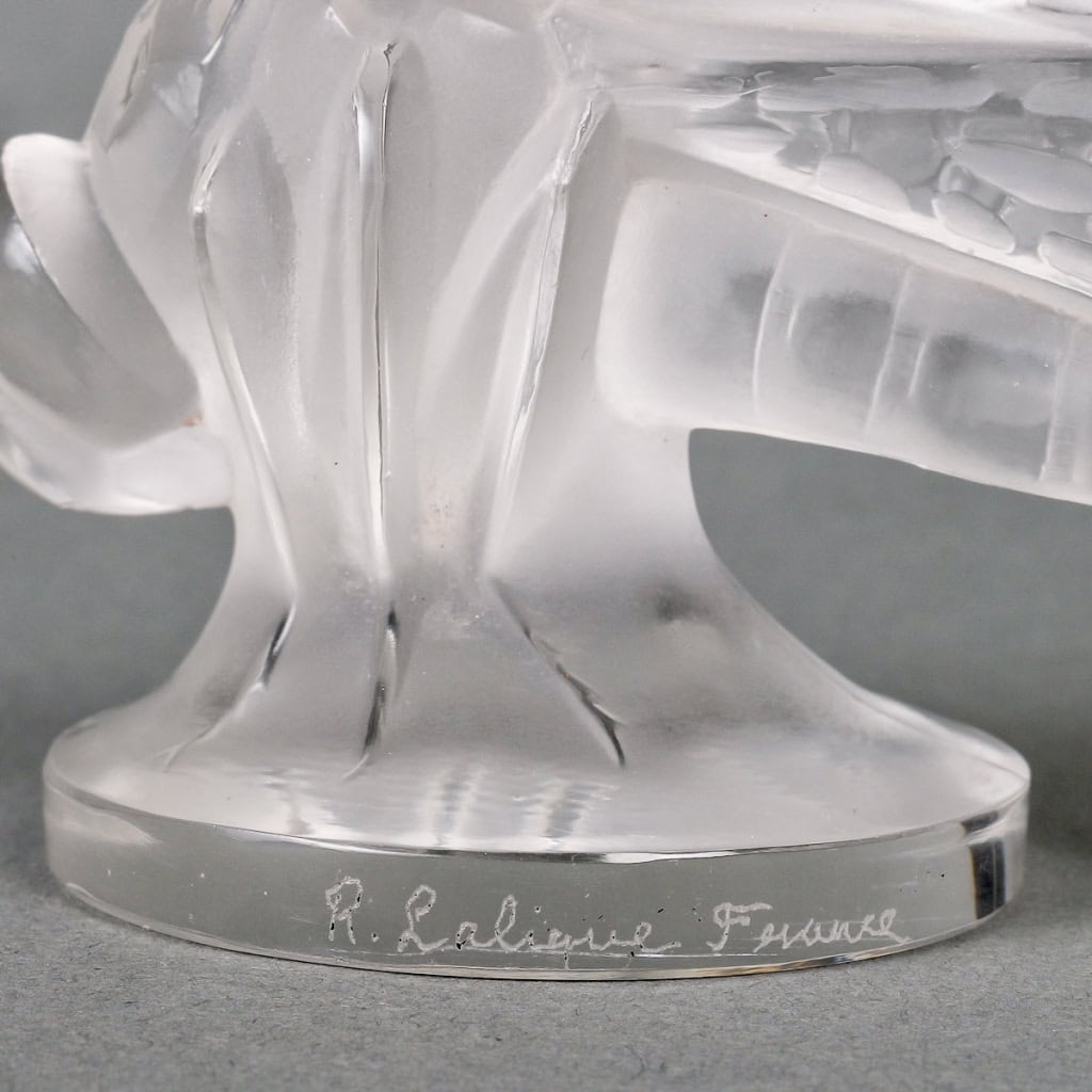 Mascotte automobile "Petite Libellule" verre blanc de René LALIQUE