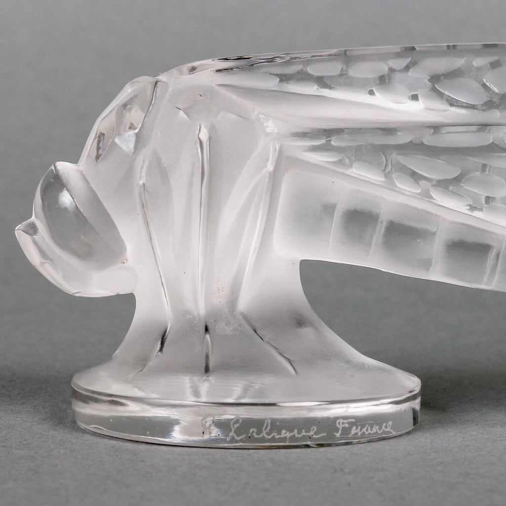 Mascotte automobile "Petite Libellule" verre blanc de René LALIQUE