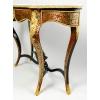 Importante Console en marqueterie dite Boulle et dessus en marbre blanc de Carrare | Biron Importante Console en marqueterie dite Boulle et dessus en marbre blanc de Carrare