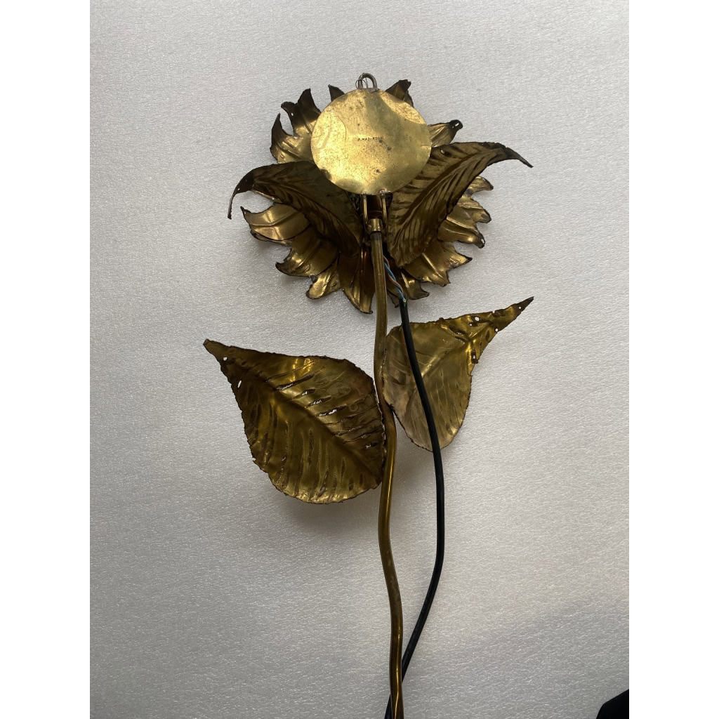 1970′ Applique Au Tournesol Laiton Patiné Signée P.MAS-ROSSI H 64 cm | Biron 1970′ Applique Au Tournesol Laiton Patiné Signée P.MAS-ROSSI H 64 cm
