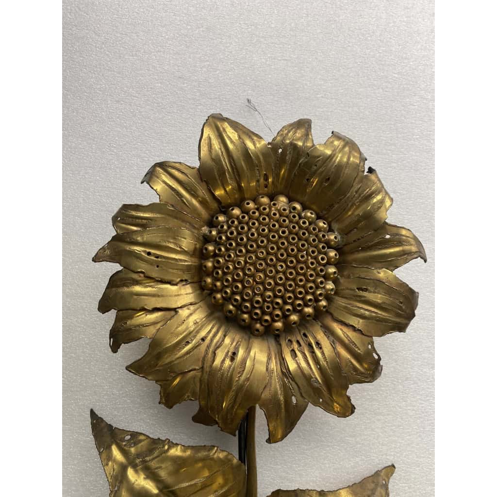 1970′ Applique Au Tournesol Laiton Patiné Signée P.MAS-ROSSI H 64 cm | Biron 1970′ Applique Au Tournesol Laiton Patiné Signée P.MAS-ROSSI H 64 cm