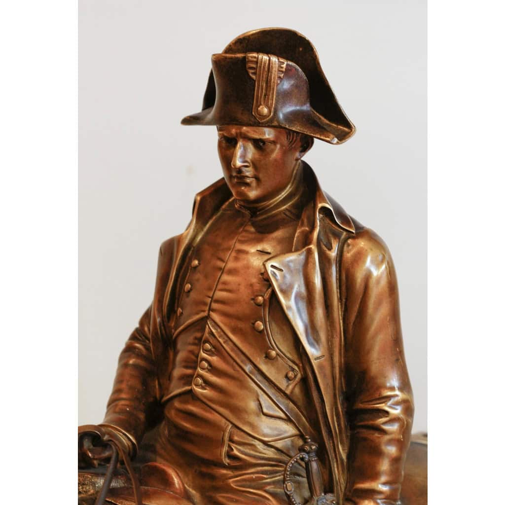 Napoléon sur cheval, par Morisse Louis-Marie | Biron Napoléon sur cheval, par Morisse Louis-Marie