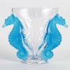 Vase « Poséidon » en cristal blanc et bleu électrique de LALIQUE FRANCE | Biron ||||||||||