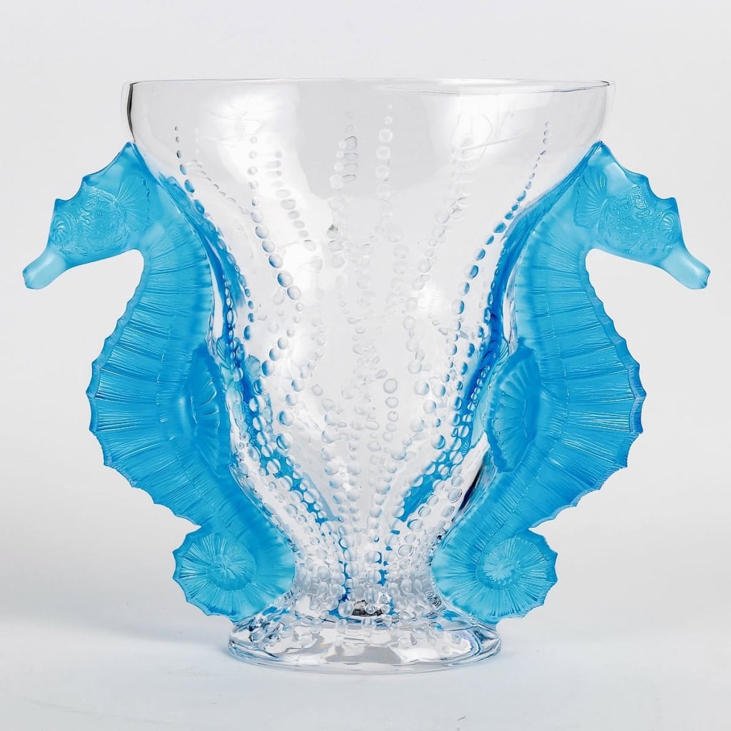 Vase « Poséidon » en cristal blanc et bleu électrique de LALIQUE FRANCE | Biron ||||||||||