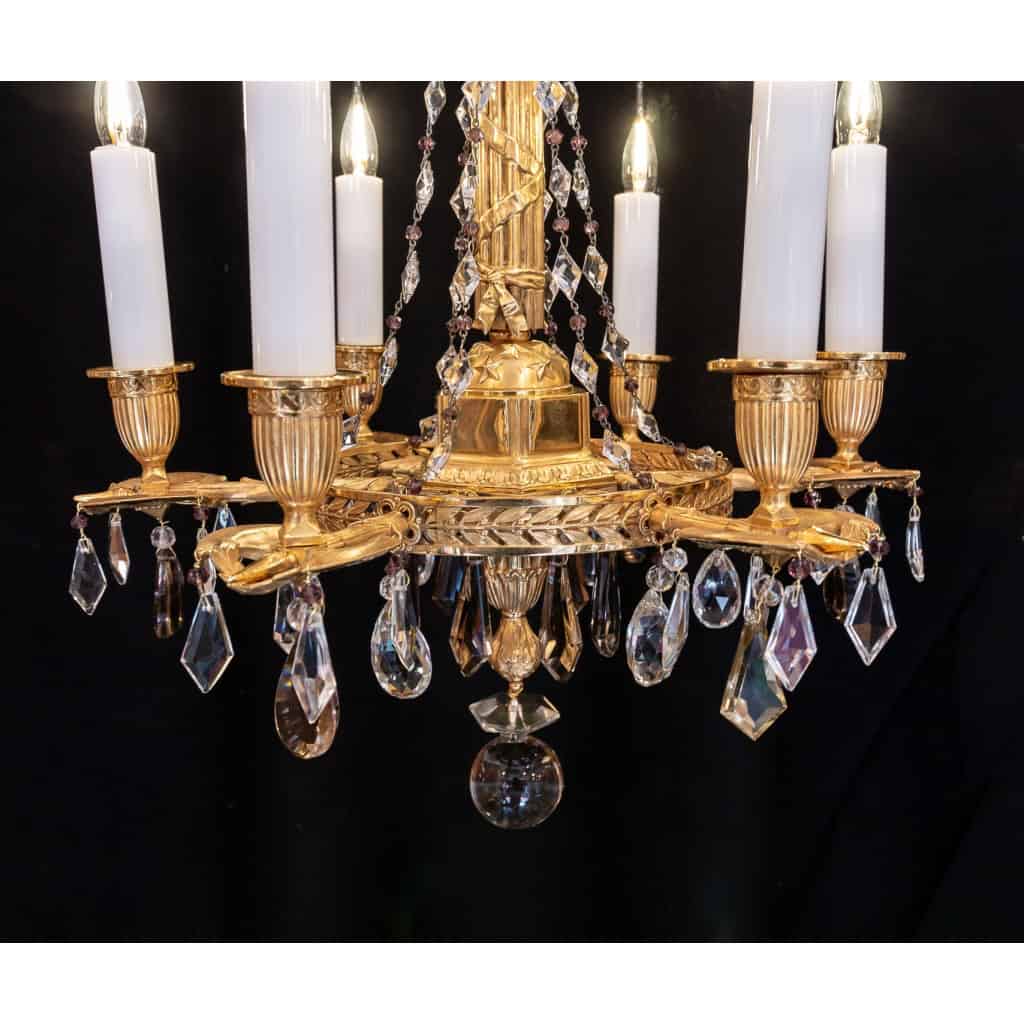 Lustre en bronze ciselé et doré de style Révolutionnaire XIXème siècle | Biron Lustre en bronze ciselé et doré de style Révolutionnaire XIXème siècle