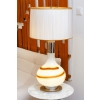 Lampe en verre blanc à décor d’une spirale marron et jaune, années 1970 | Biron Lampe en verre blanc à décor d'une spirale marron et jaune, années 1970