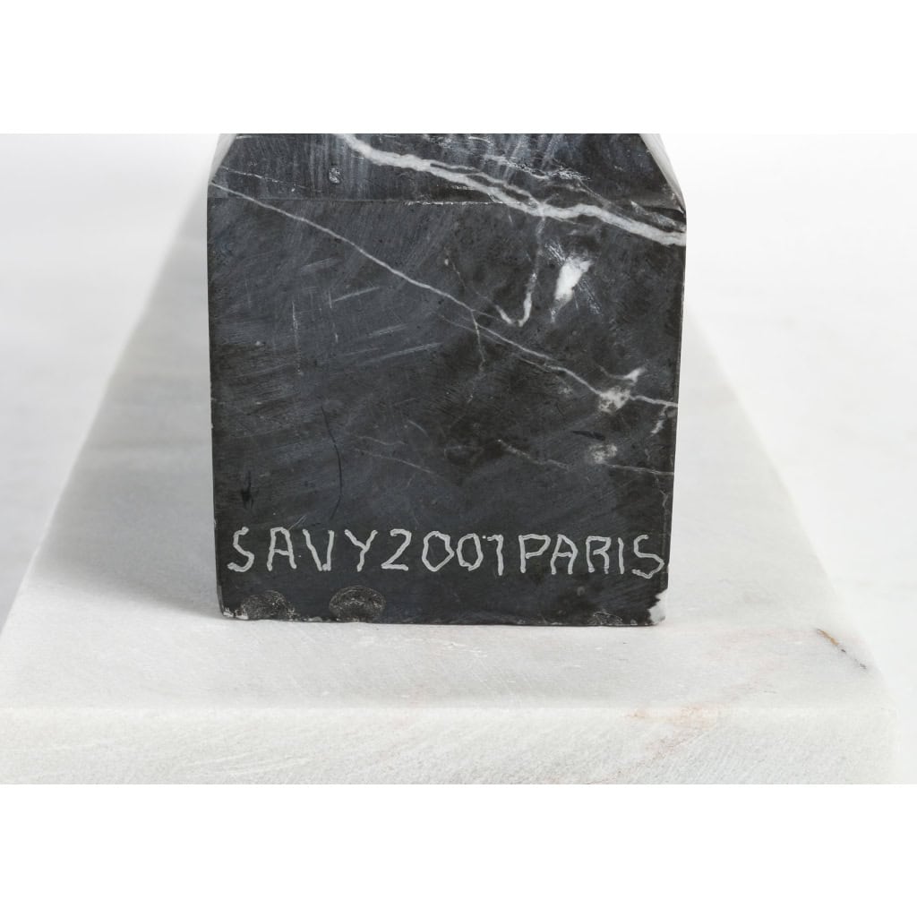 Sculpture en marbre par SAVY | Biron Sculpture en marbre par SAVY