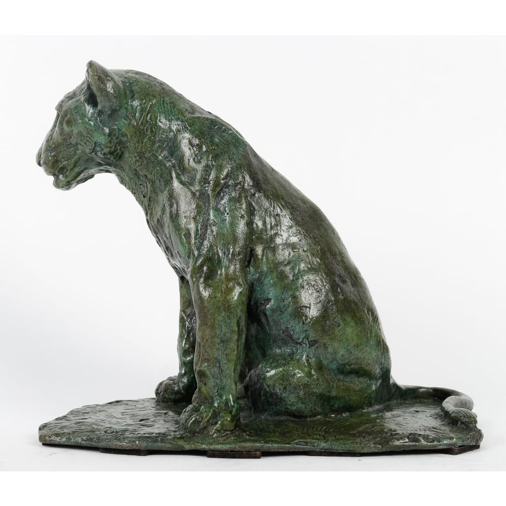 Lionceau assis signé R. Godehaux, XXème siècle | Biron Lionceau assis signé R. Godehaux, XXème siècle