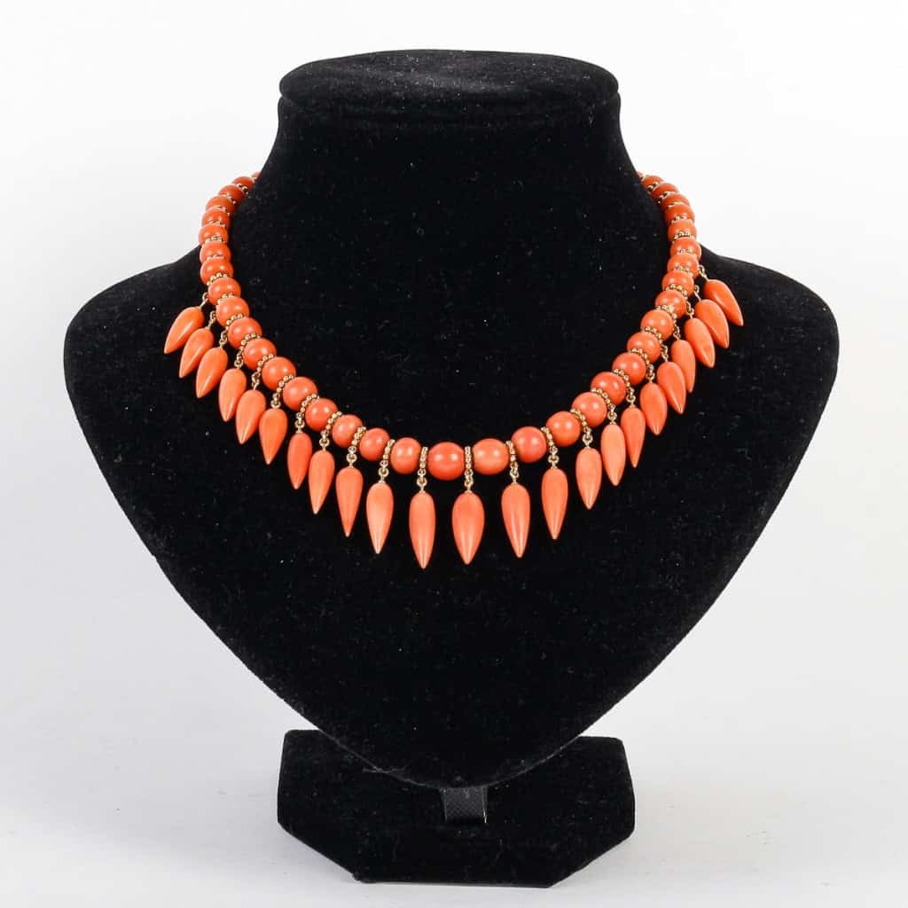Collier corail d’époque Restauration monté sur or 18k | Biron |||||