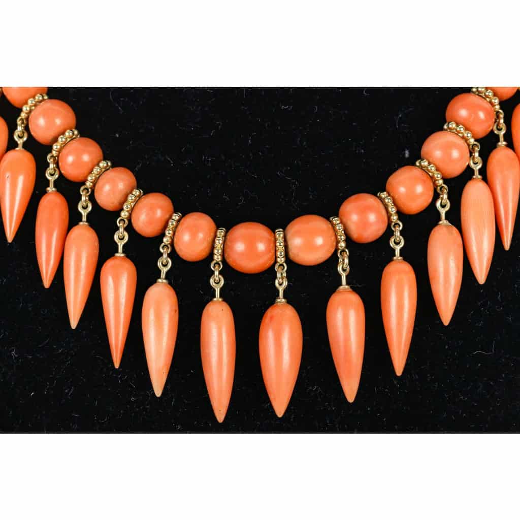 Collier corail d’époque Restauration monté sur or 18k | Biron Collier corail d'époque Restauration monté sur or 18k