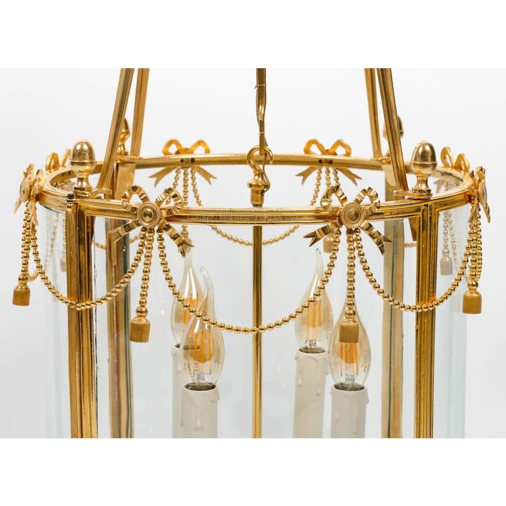 Lanterne de style Louis XVI. | Biron Lanterne de style Louis XVI.