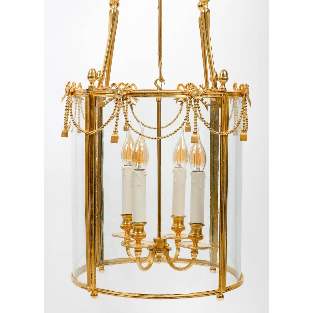 Lanterne de style Louis XVI. | Biron Lanterne de style Louis XVI.