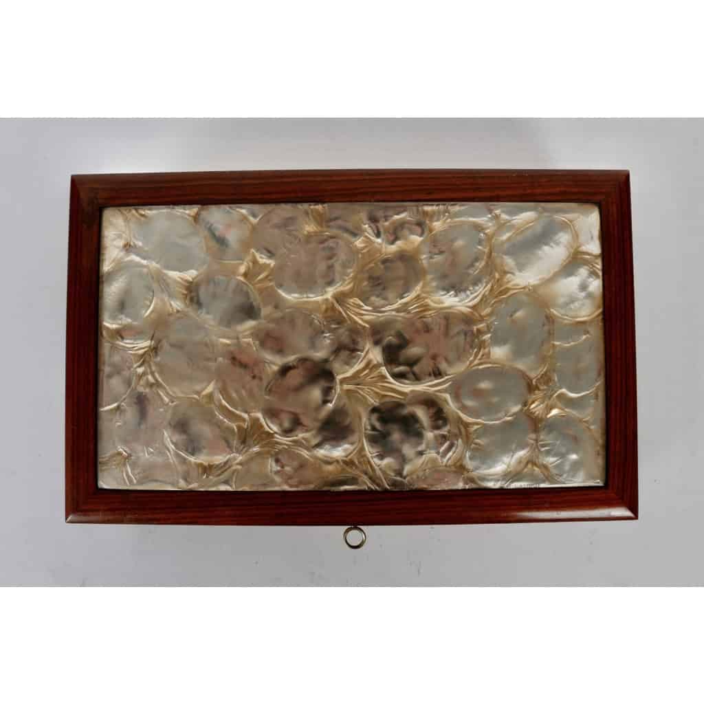 Coffret Boîte « Monnaie du Pape » verre blanc patiné sépia et bois de René LALIQUE | Biron Coffret Boîte "Monnaie du Pape" verre blanc patiné sépia et bois de René LALIQUE