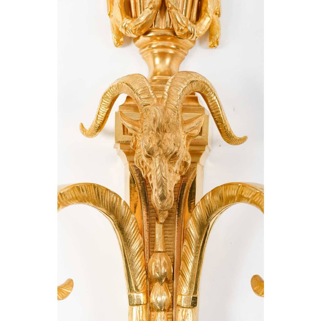 Suite de sept appliques de style Louis XVI. | Biron Suite de sept appliques de style Louis XVI.