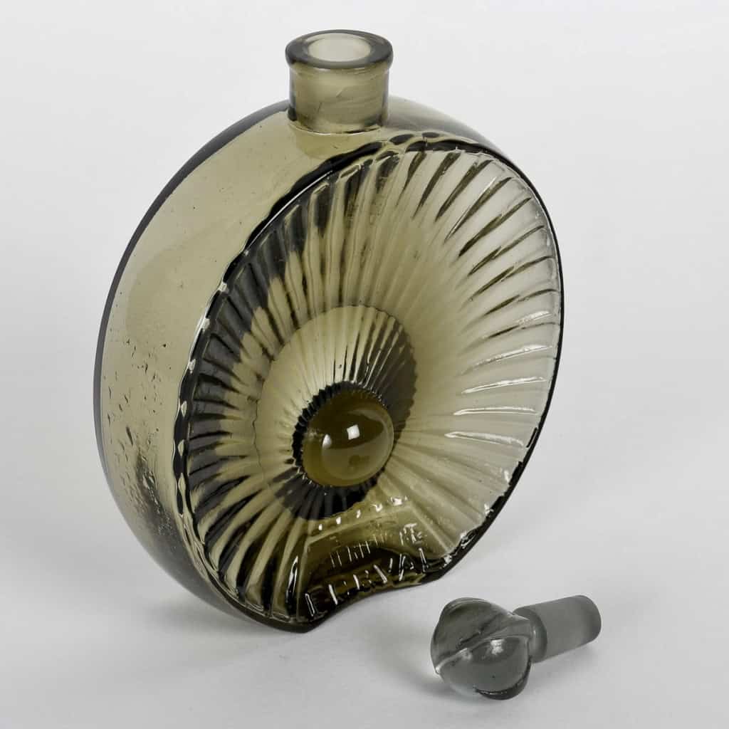 Flacon Prototype « Le Perle Noire » verre fumé de René LALIQUE pour Forval | Biron Flacon Prototype "Le Perle Noire" verre fumé de René LALIQUE pour Forval