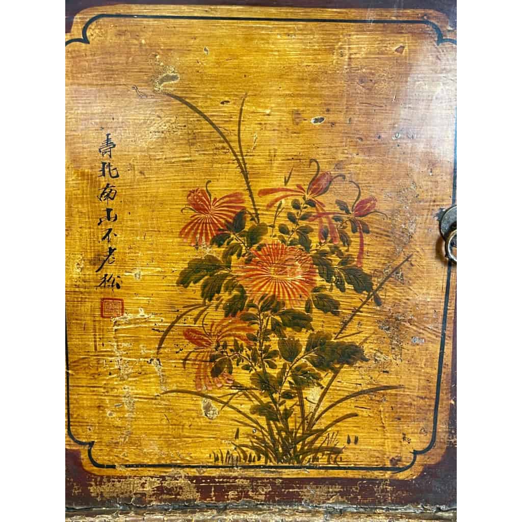 Meuble bas sur socle – Chine antique | Biron Meuble bas sur socle - Chine antique